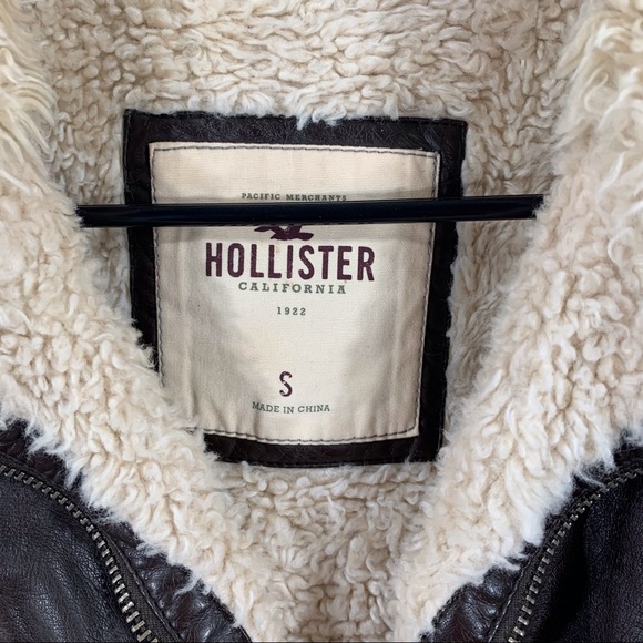 Hollister Womens Size Small Vegan Leather Fleece Lined Jacket - Picture 3 of 10